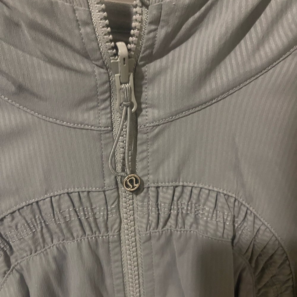 Gray Zip-Up Jacket-Lululemon - image 4